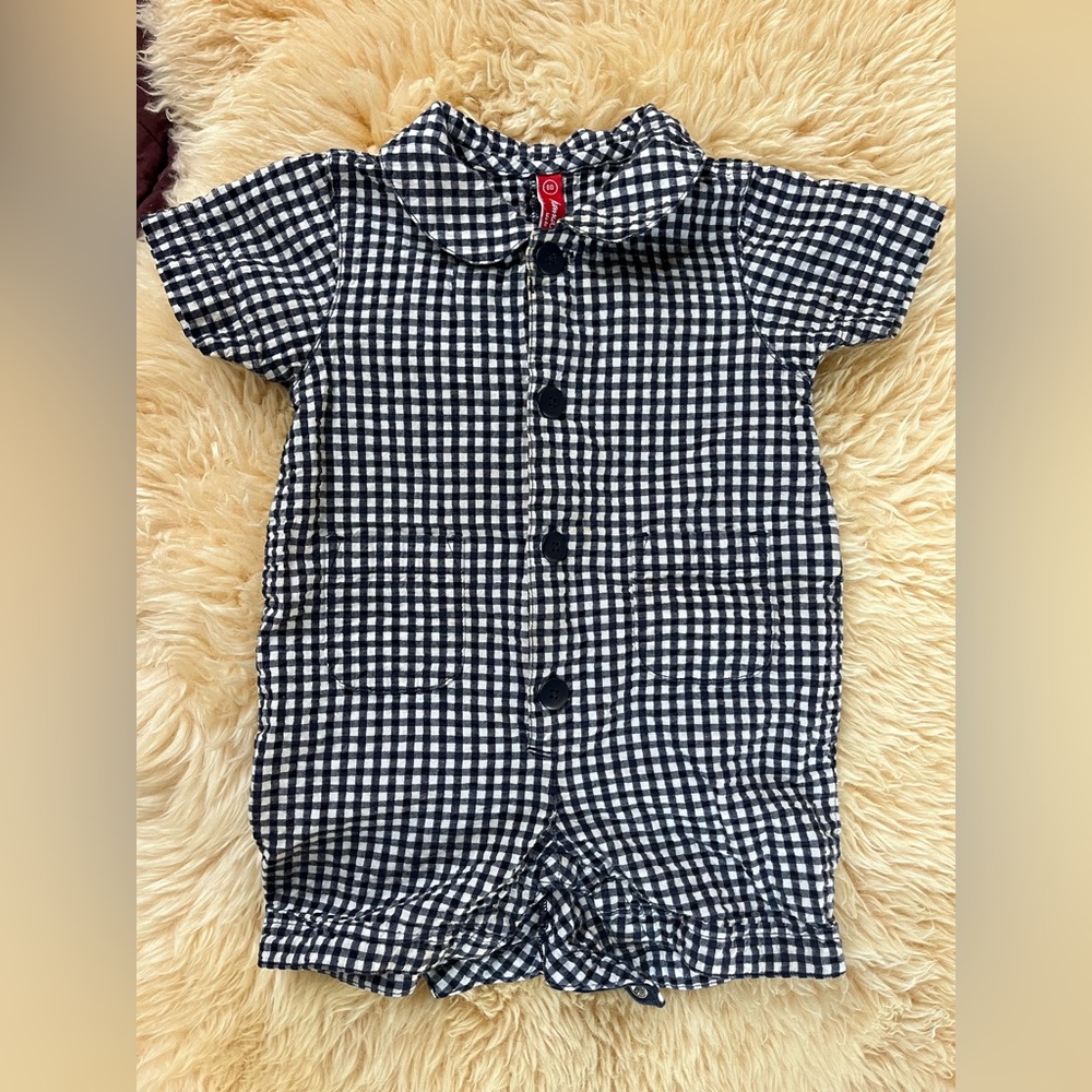 Searsucker short sleeve onesie